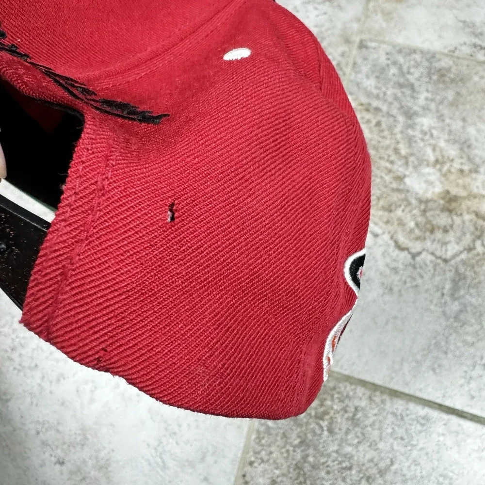 Mitchell &‎ Ness Miami Heat Red & Black NBA Vintage Snapback Hat Cap